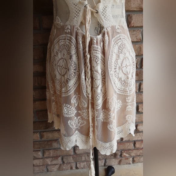 Jen's Pirate Booty Lace Cotton Embroidered Dress. - Picture 11 of 13